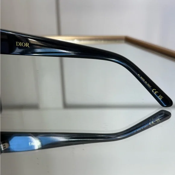 Dior Elegant Black Sunglasses - Picture 9 of 10